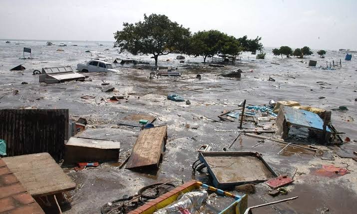 Powerful 7.5 Magnitude Earthquake Hits Hawaii Following Russian Quake, Triggers Tsunami Watch