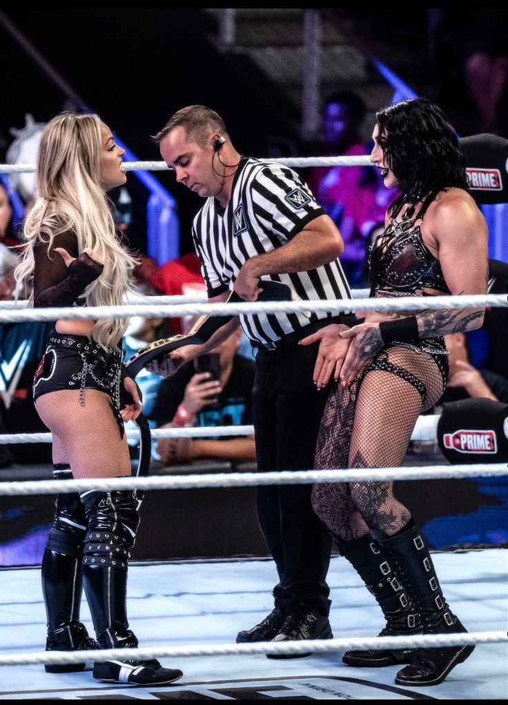 “Fearless Underdog vs Dominant Force 💥 Liv Morgan Challenges Rhea Ripley”