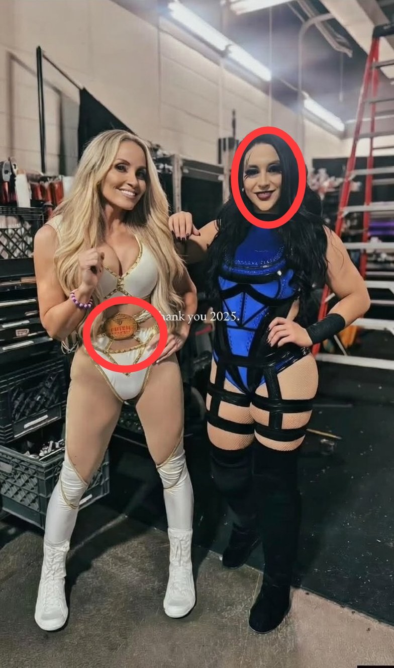 Stephanie Vaquer and Trish Stratus 🙌🏽