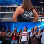 The locker room comes out to applaud AJ  ❤️